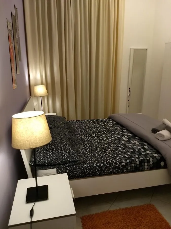 Amoraroma, Economy Guest House With Shared Bathrooms Rome