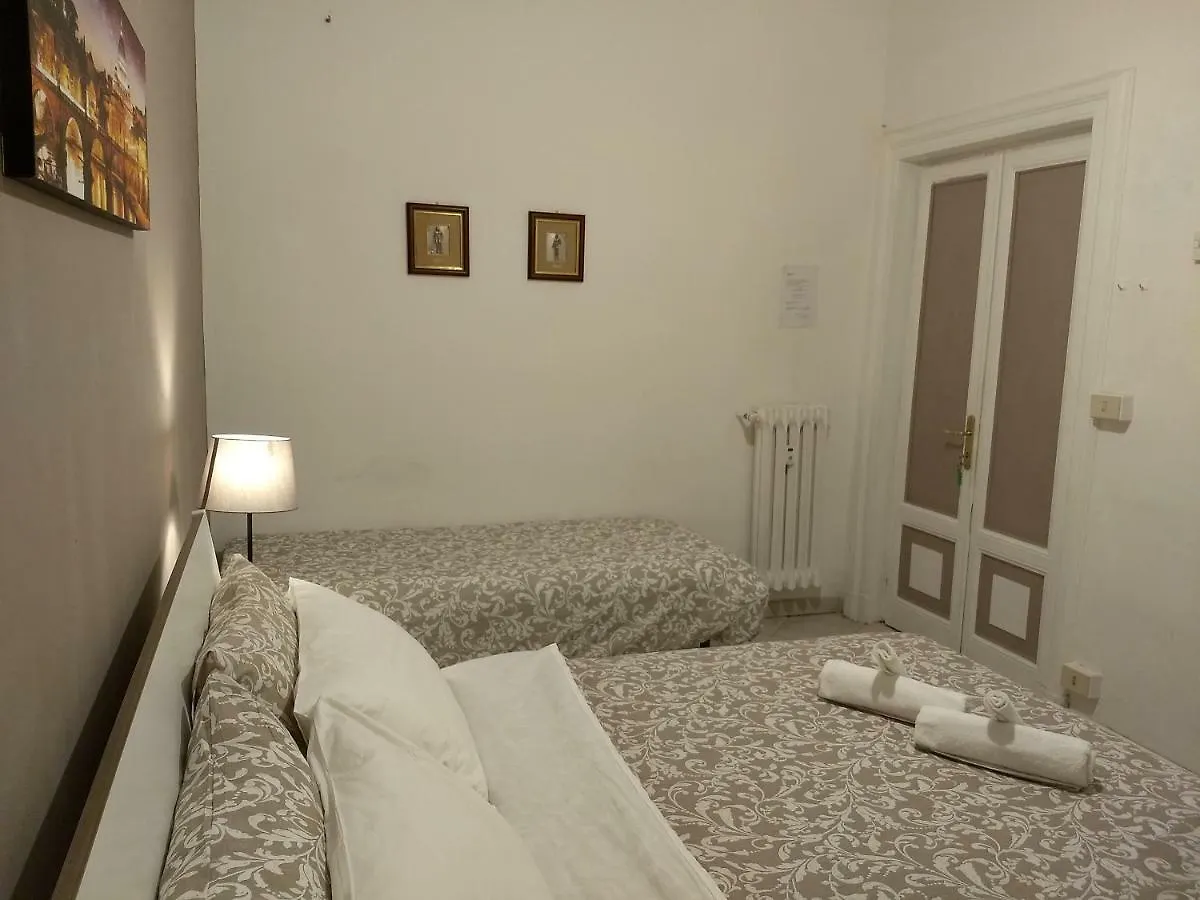 Amoraroma, Economy Guest House With Shared Bathrooms