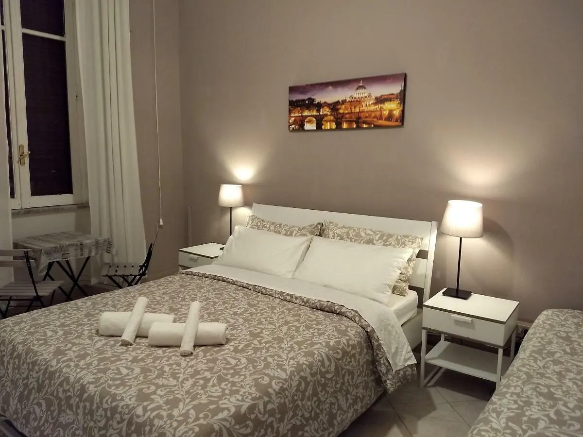 Amoraroma, Economy Guest House With Shared Bathrooms  Rome